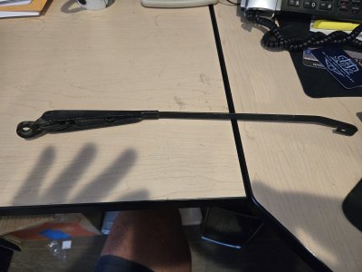 black wiper arm2.jpg