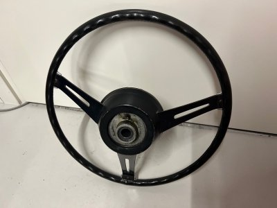 steering wheel 2002 Ti 1.jpg