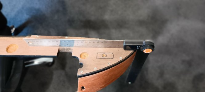 RH Vertical to Base 2.jpg