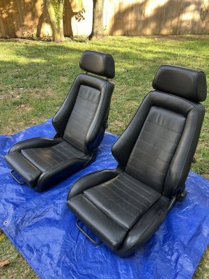bmw_e21_seat03_restored.jpg