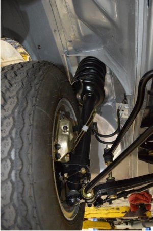 e9 - under front axle L.jpg