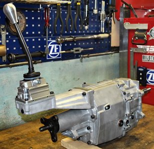 1255.003.050 - B.M.W. 2002 E10 SCHNITZER Grp2 Rally Gearbox F.I.A.. c(1).JPG