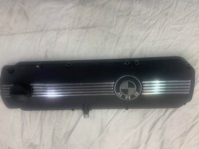 3,0 CS valve cover 2.jpg