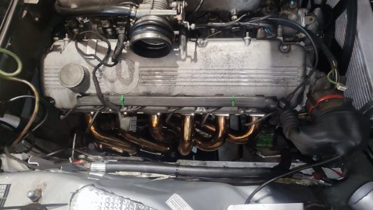 BMW E9 Klimaleitungen.jpeg