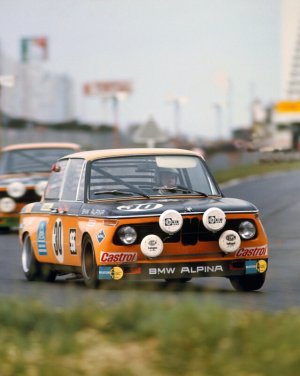 bmw 2002 door marking lights.jpeg