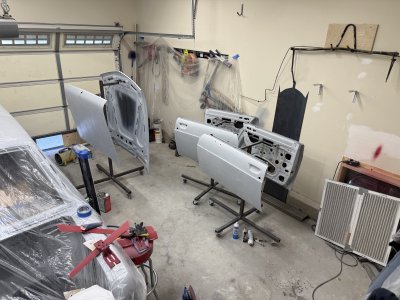 Paintbooth2.jpg