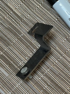 console bracket the one I have.JPG