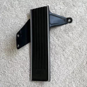 e30 dead pedal.webp