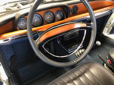 2000cs steering wheel.jpg