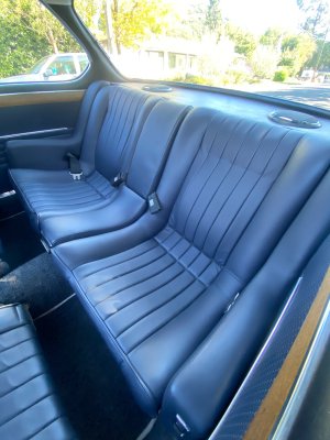 rear seats 10-26.JPG