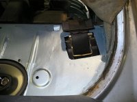 seat belts - rear parcel 2.jpg