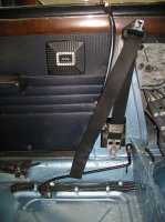 seat belts - e30.jpg