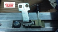 Volvo 240 Golde sunvisor-rear guide.jpg