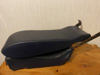 centre armrest 4.jpg