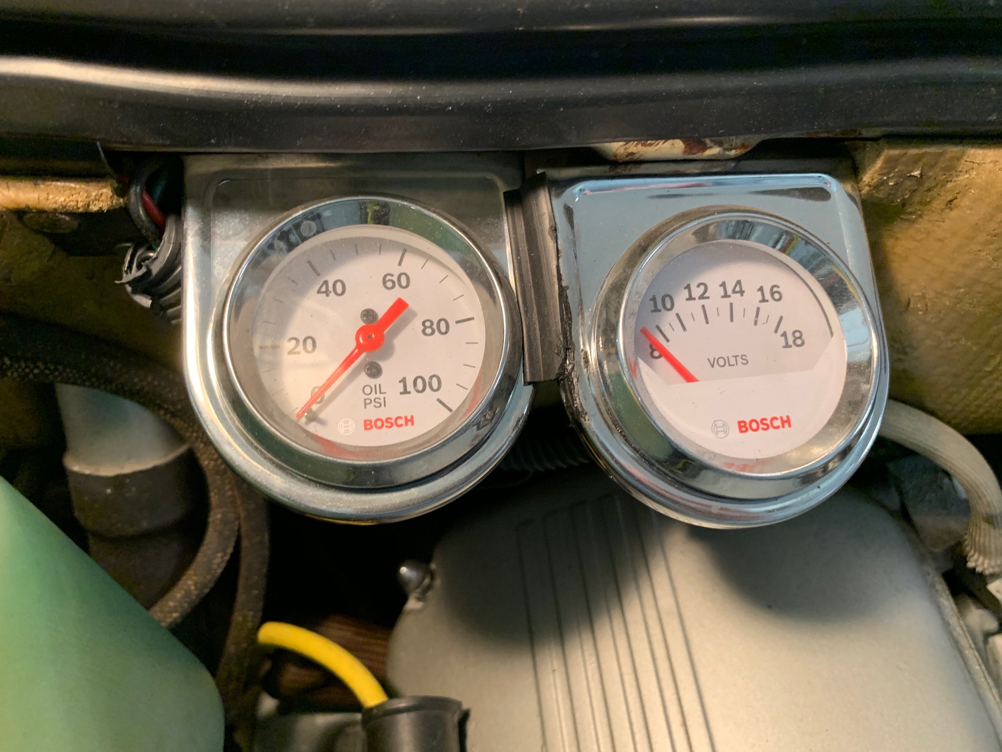 1971_bmw_2800cs_1581010516f27869910f15.jpg