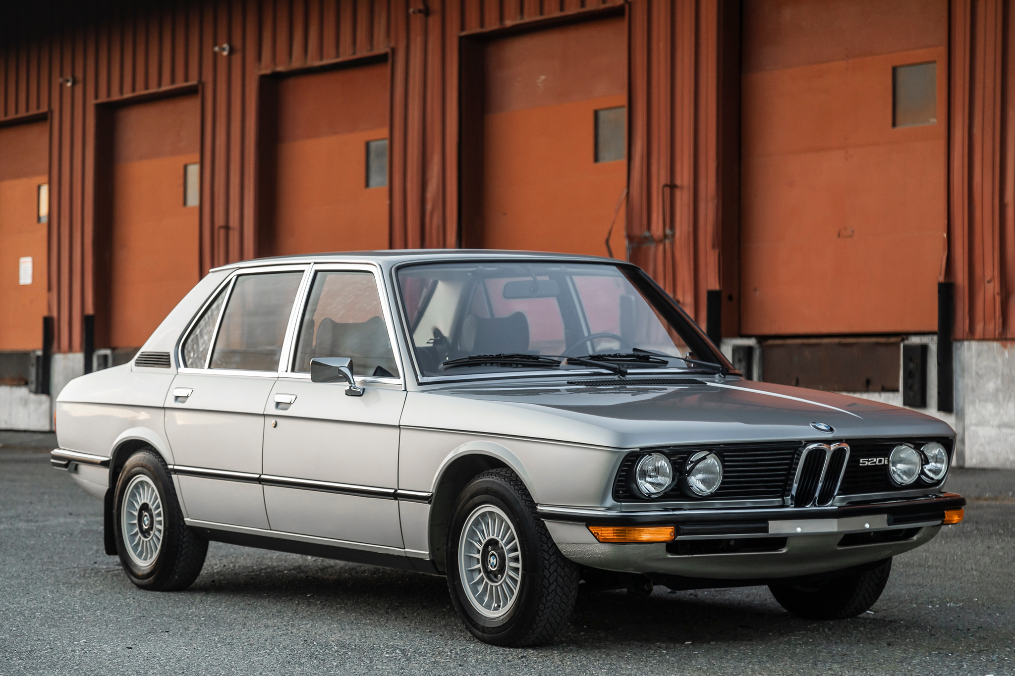 bringatrailer.com