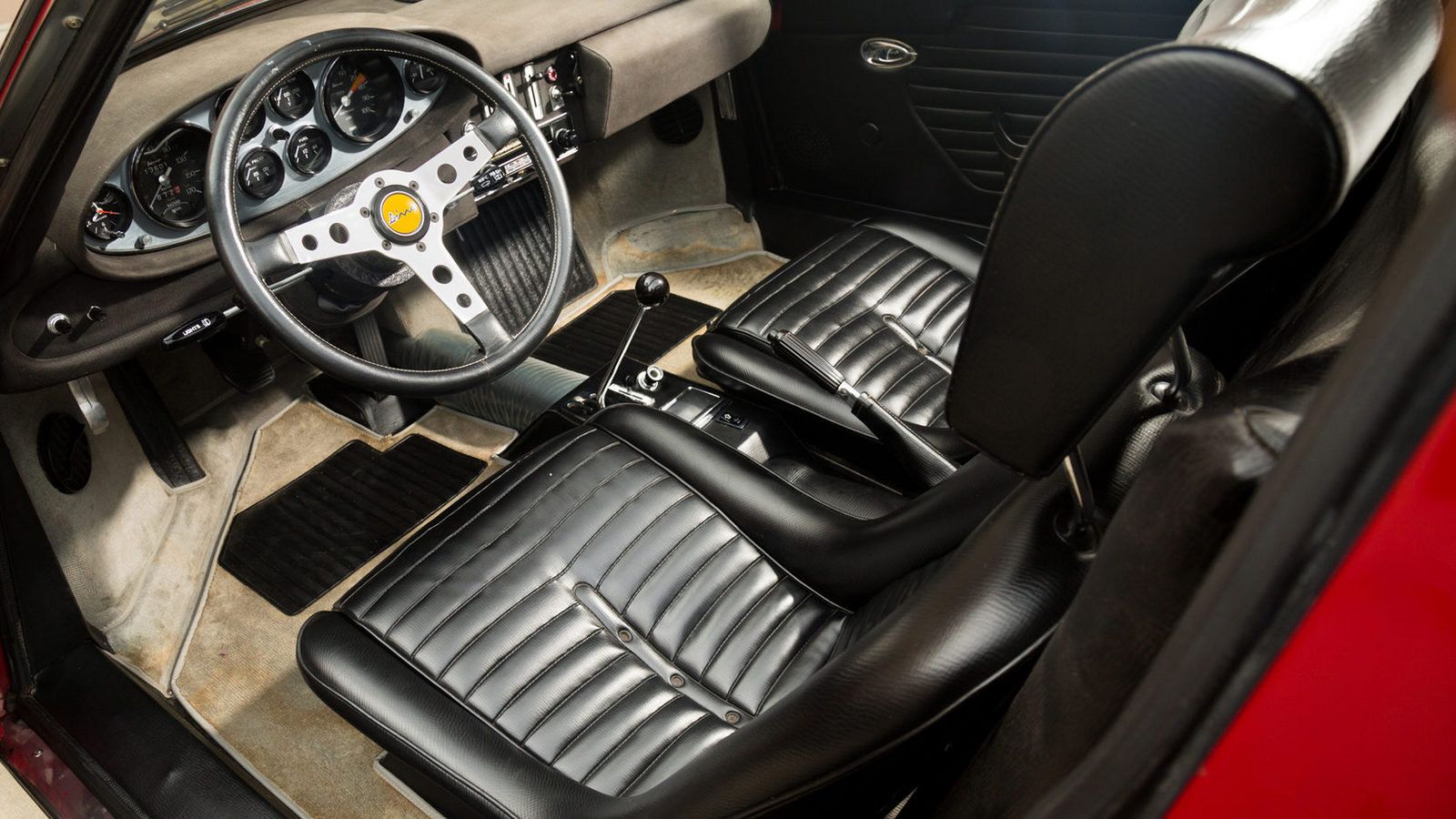 1972-ferrari-dino-246-gts-5_1600x0w.jpg