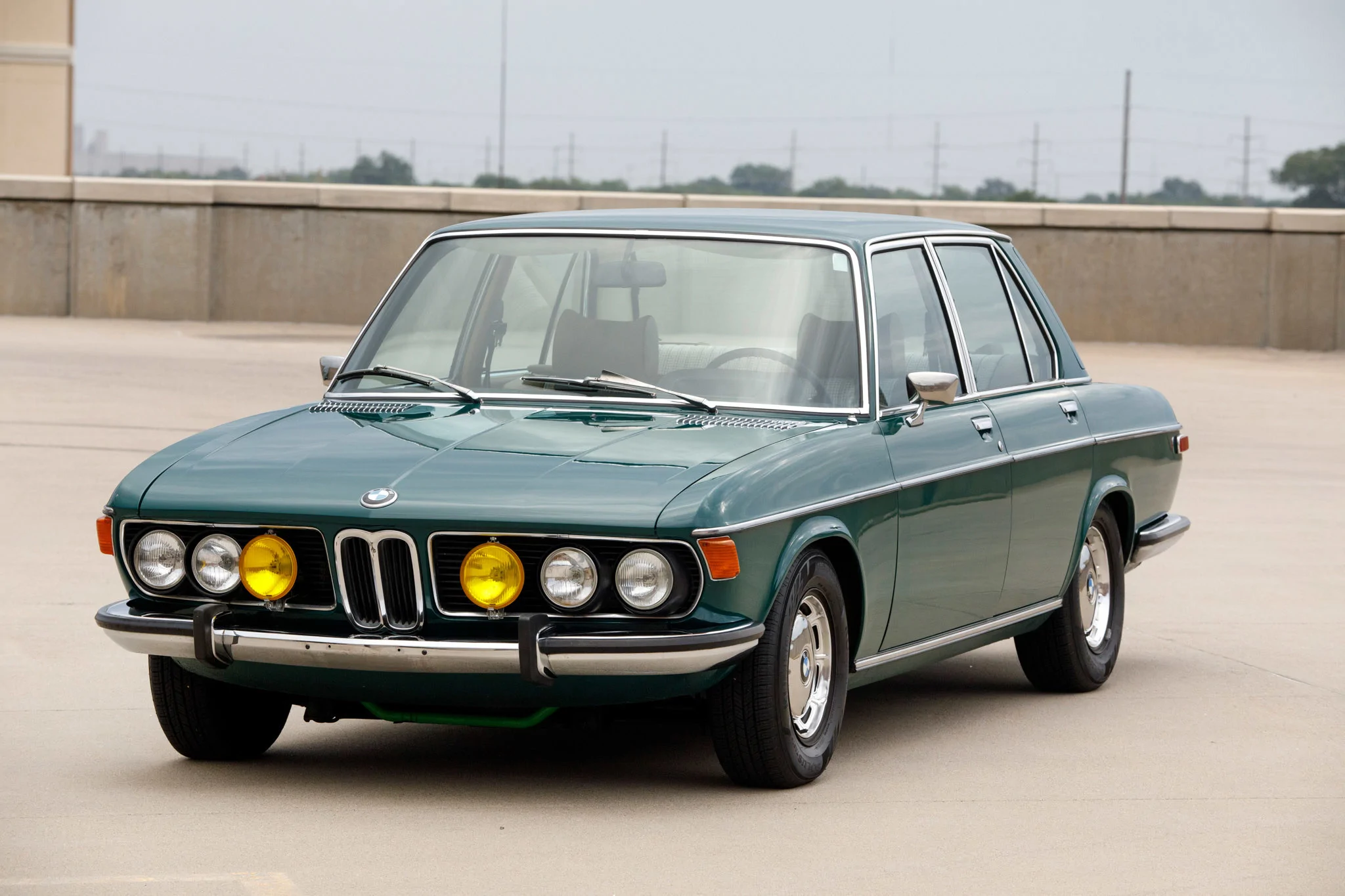 dutchautoauctions.com