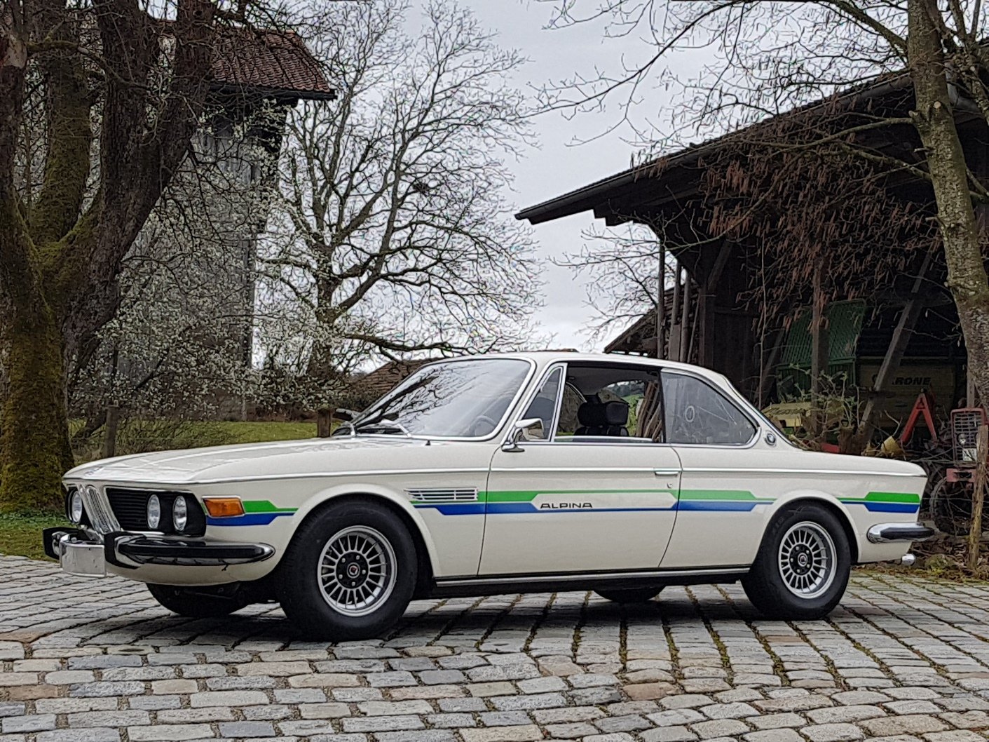 www.classicdriver.com