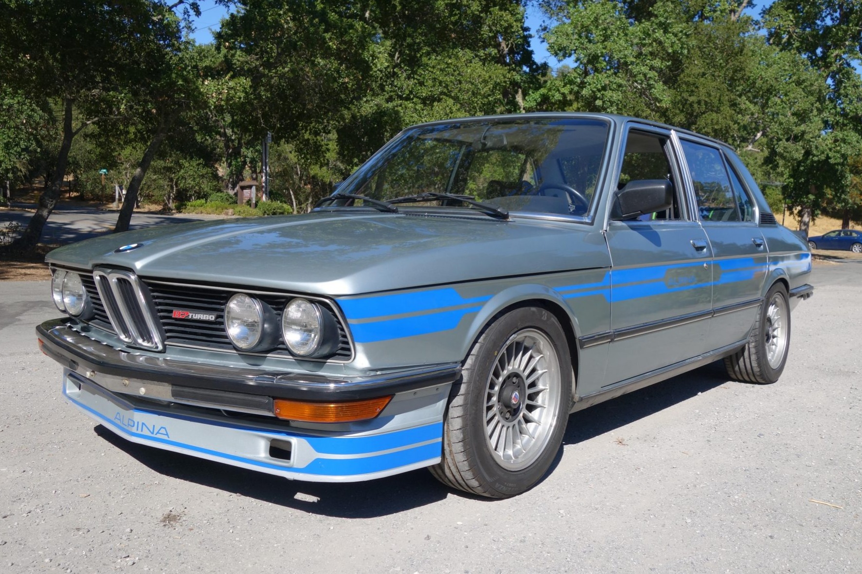 bringatrailer.com