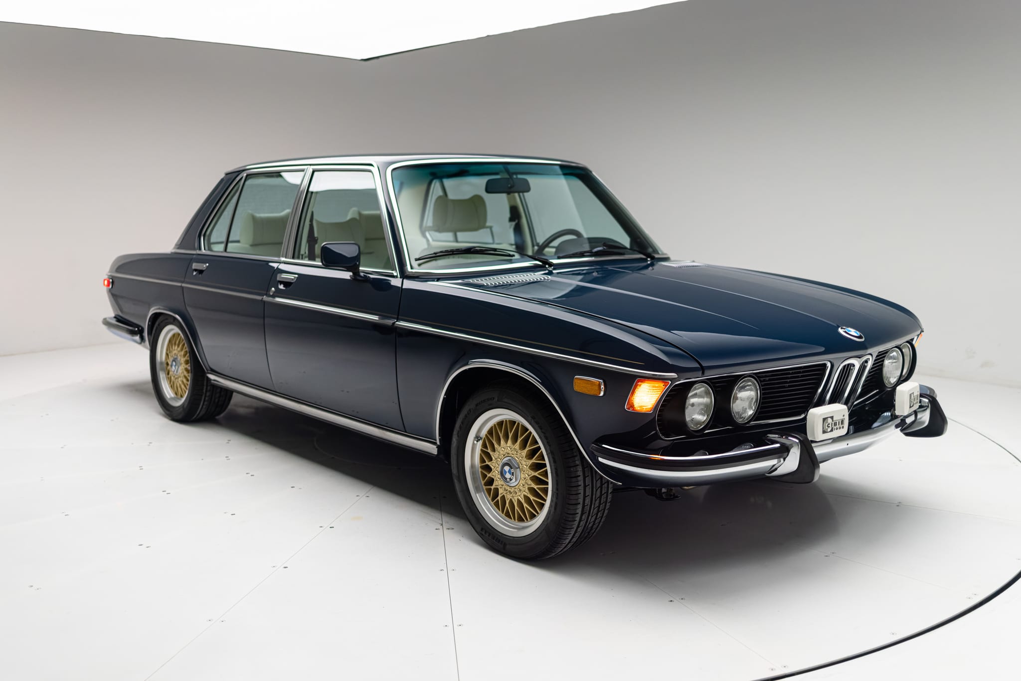 bringatrailer.com