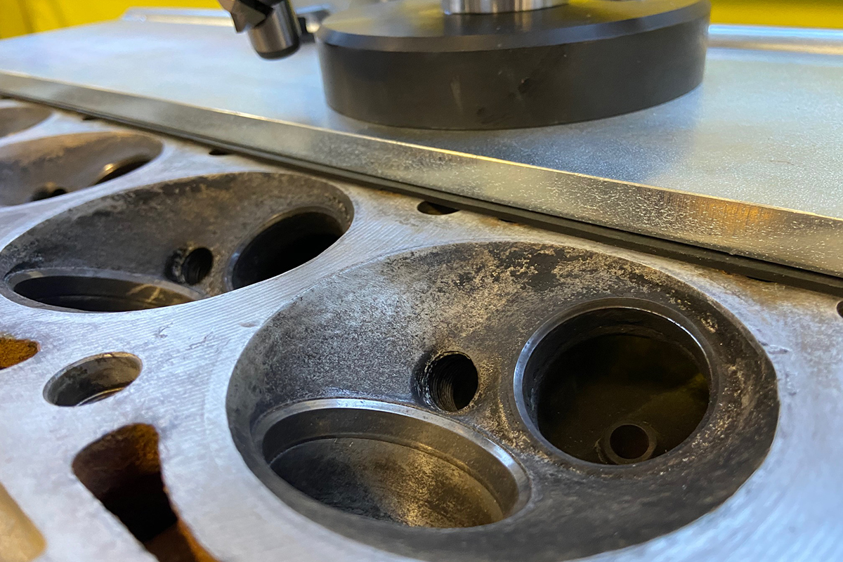 Gabura_BMW_M30_E9_Alpina_Cylinder_Head_IMG_2487.jpg