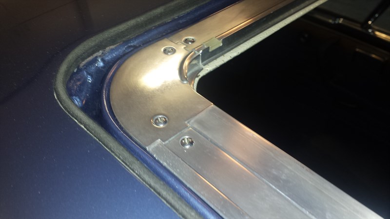 E9Sunroof_70.jpg