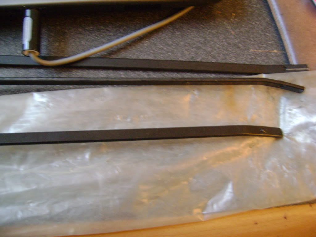 2002selling035.jpg