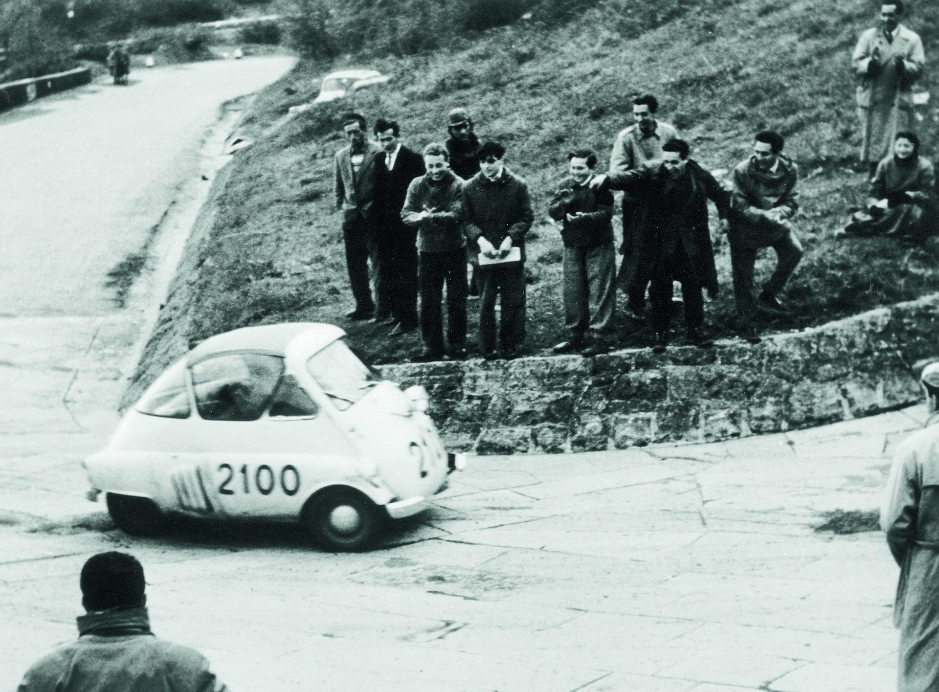 65-years-of-the-iconic-BMW-Isetta-12.jpg