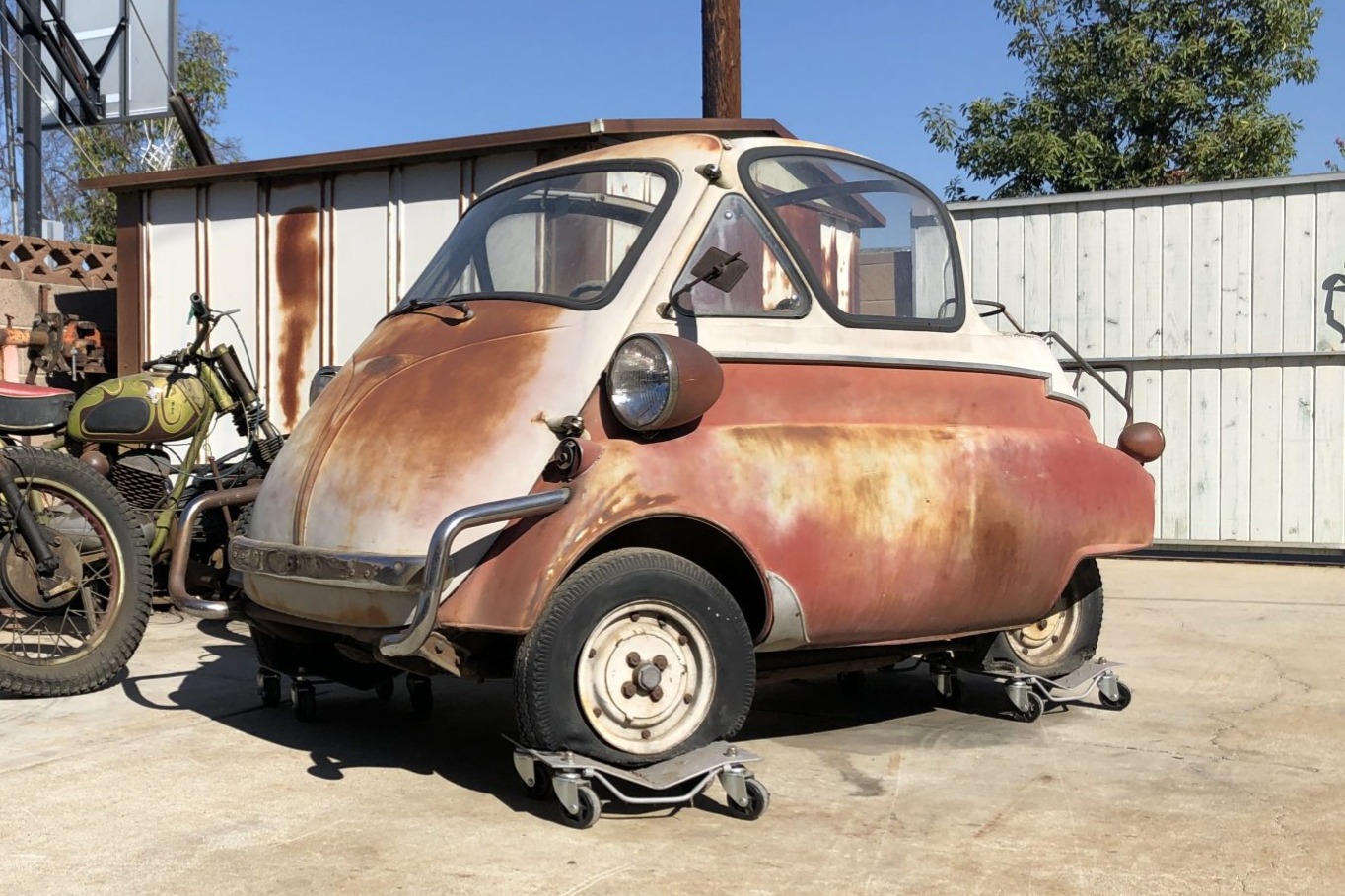 bringatrailer.com