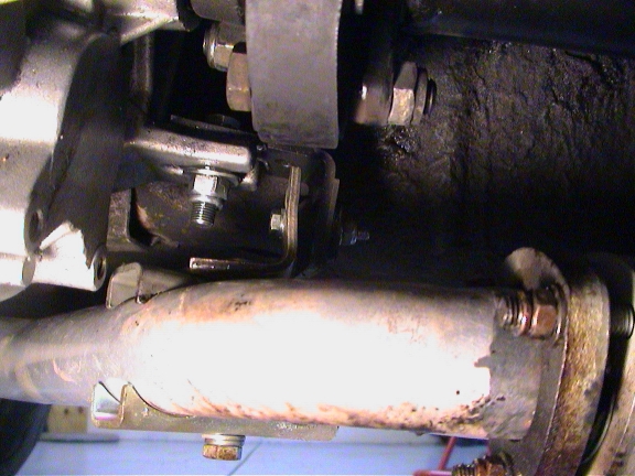 TJ_exhaust_hanger.jpg