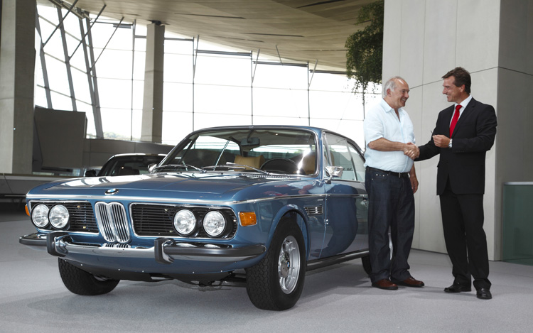 www.motortrend.com