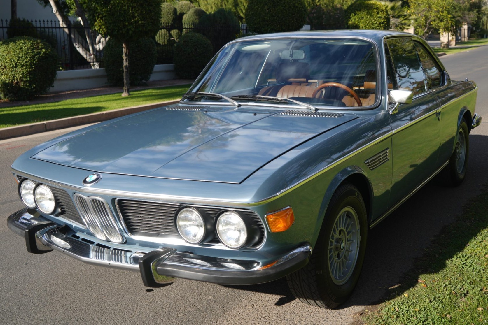 bringatrailer.com