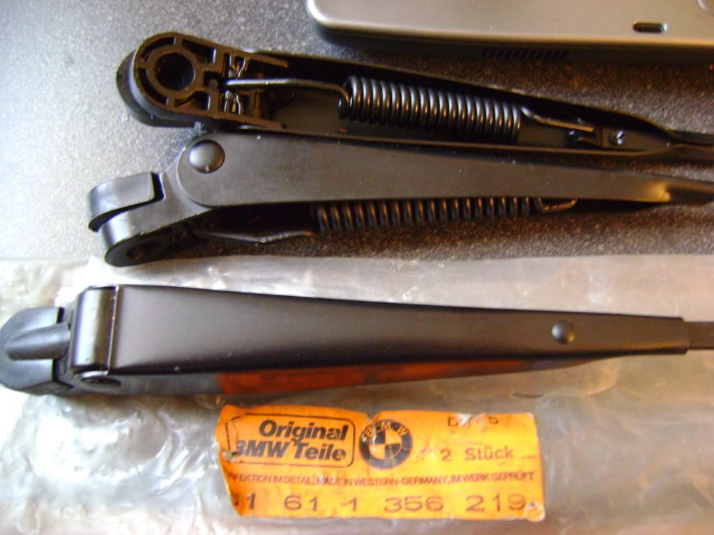 2002selling034.jpg