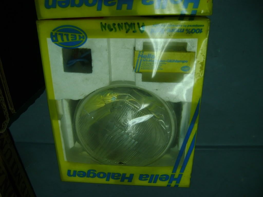 2002selling091.jpg
