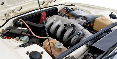 BMW_E9_Engine.jpg