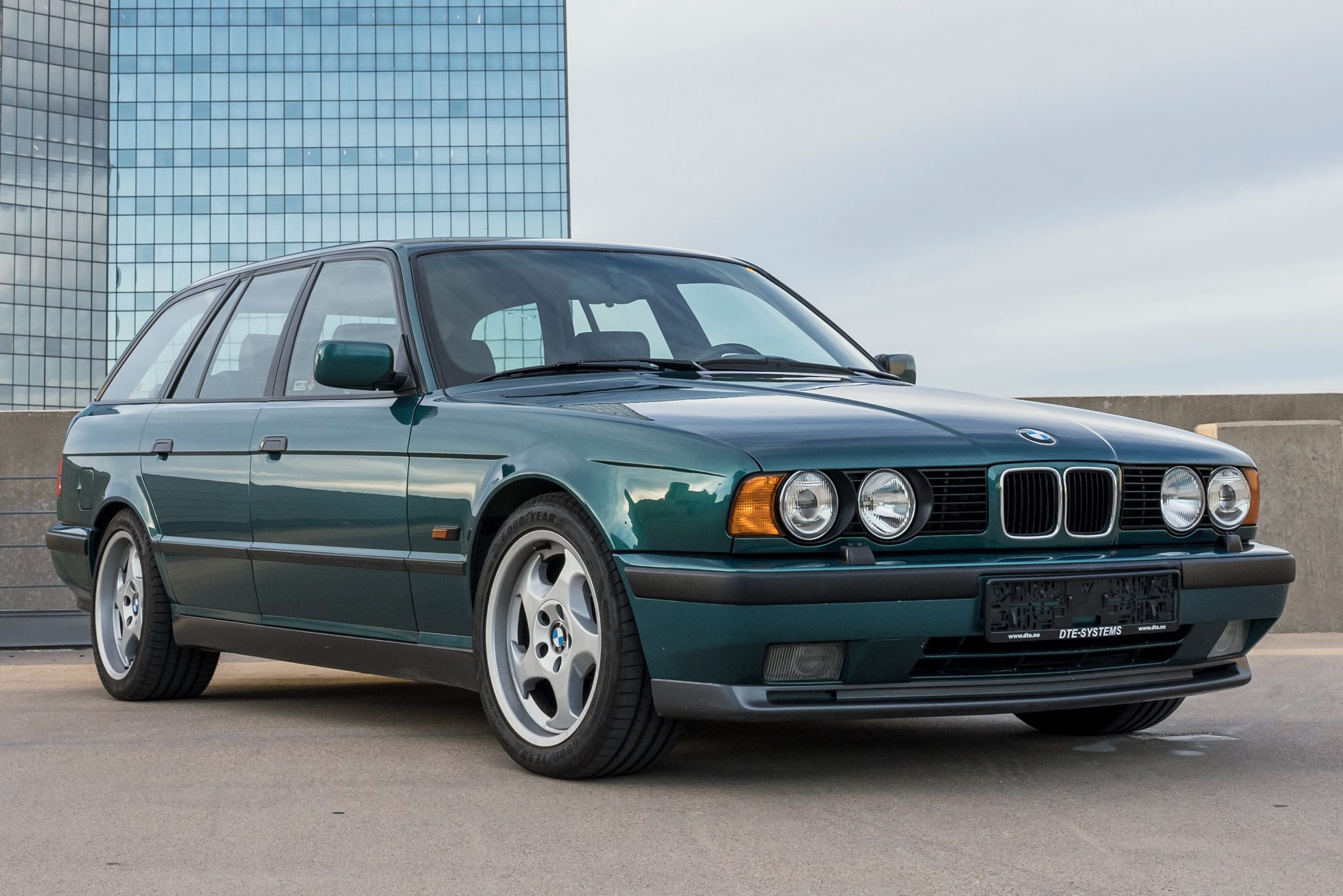 bringatrailer.com