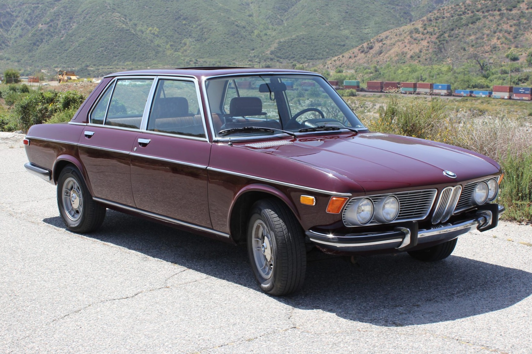 bringatrailer.com