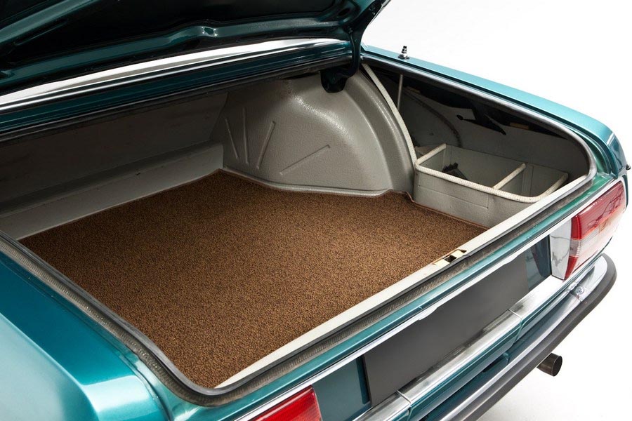 bmw_e3_trunk_carpet_2.jpg
