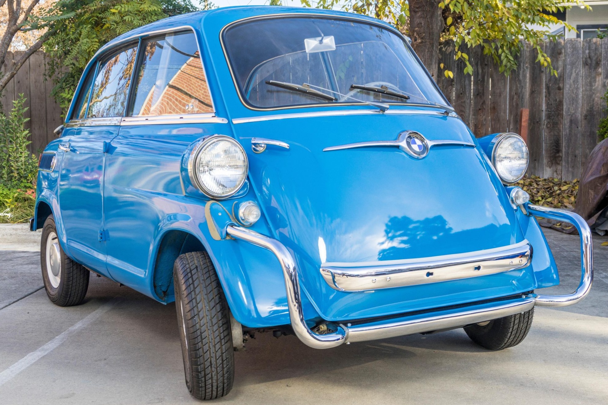 bringatrailer.com