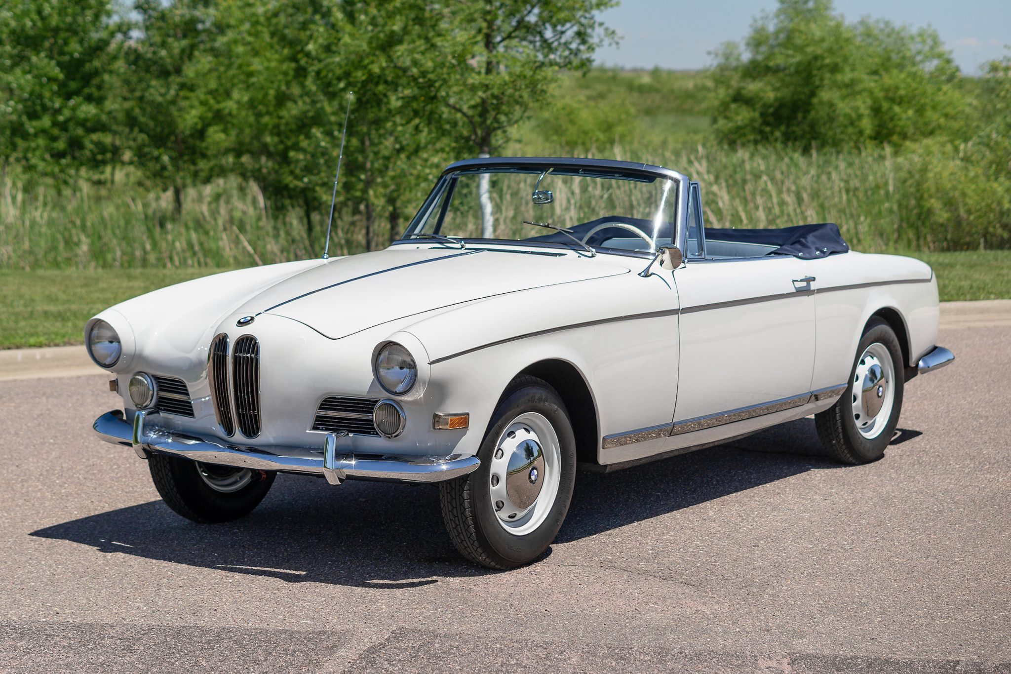 bringatrailer.com
