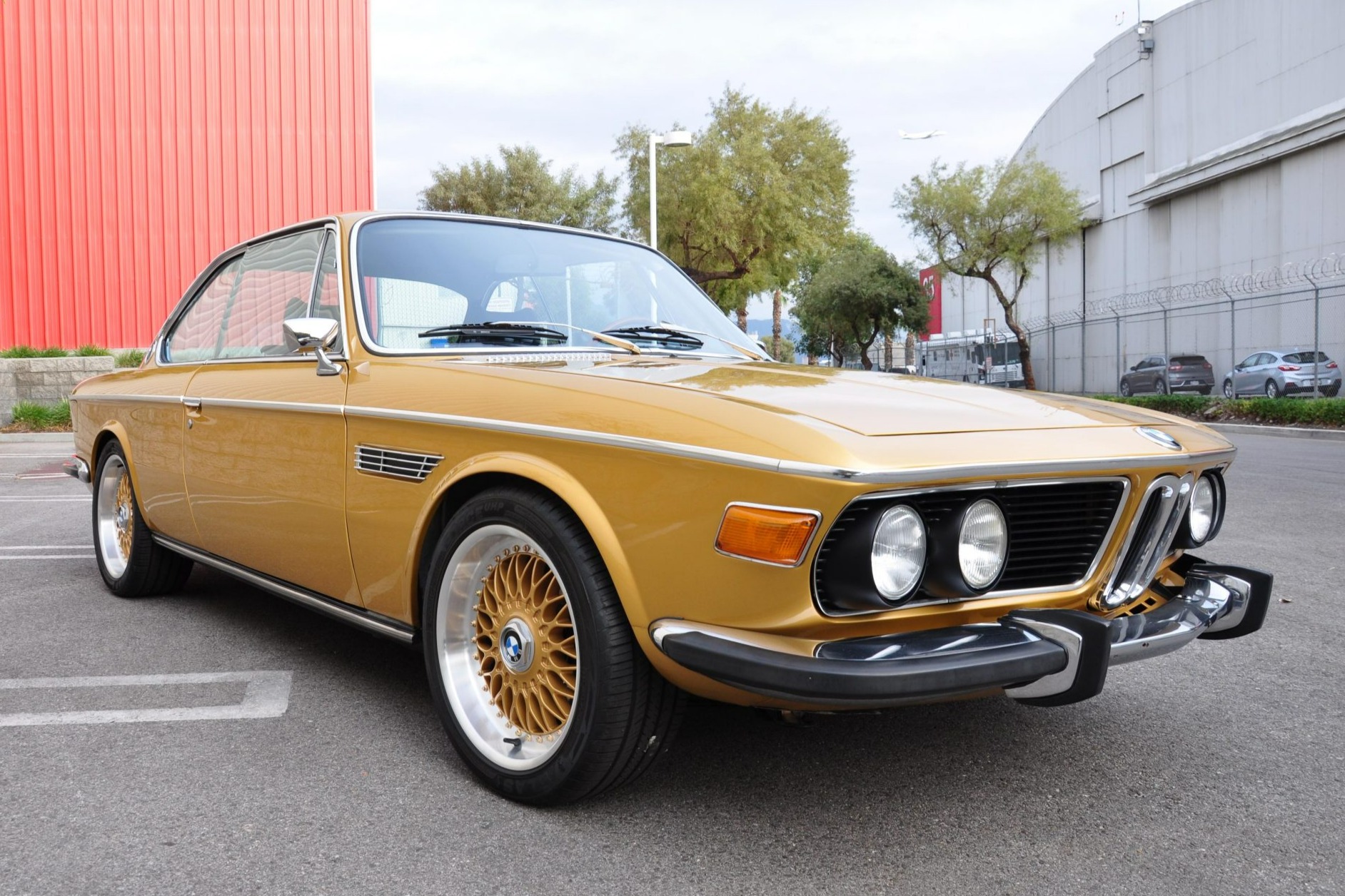 bringatrailer.com