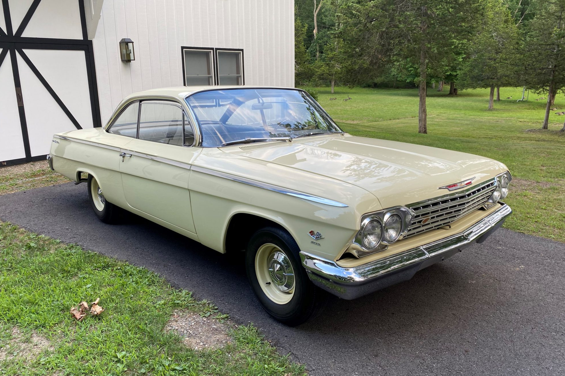 bringatrailer.com