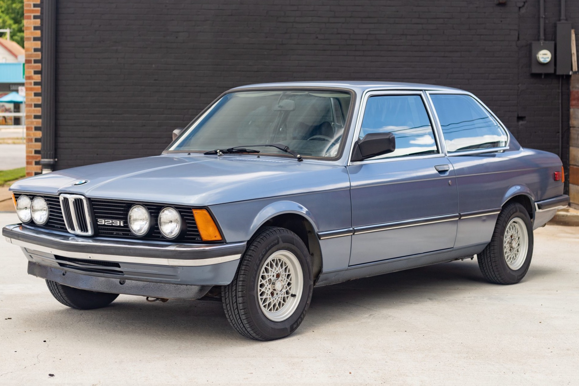 bringatrailer.com