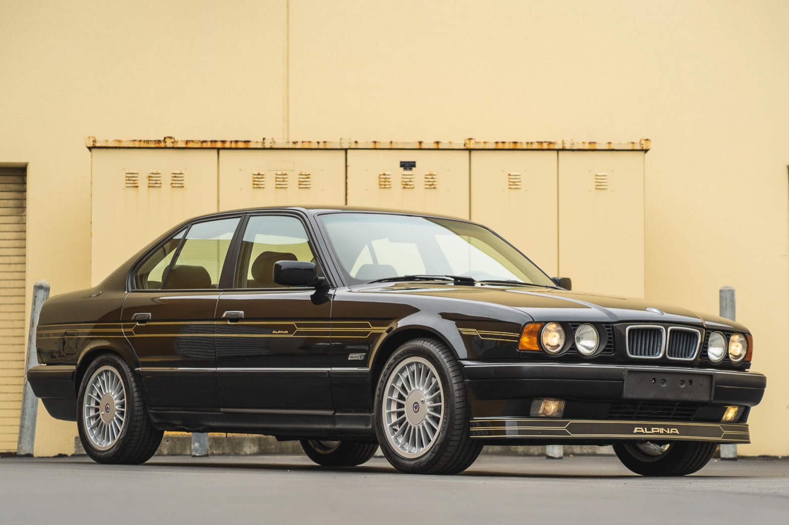 bringatrailer.com