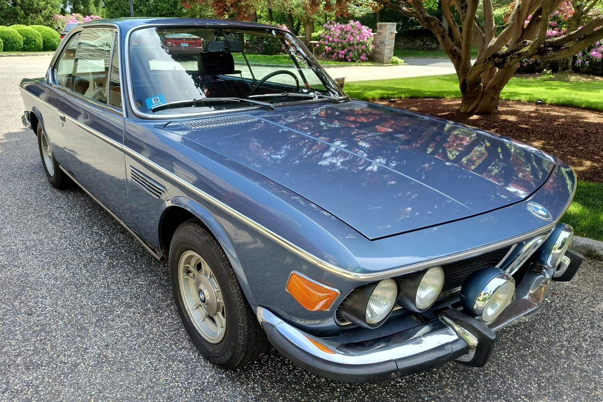 bringatrailer.com